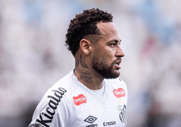 Problema físico de Neymar preocupa seleção brasileira às vésperas da Copa do Mundo