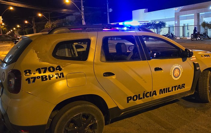 Homem é conduzido à delegacia após ameaçar irmã com facão durante disputa por imóvel em Guanambi