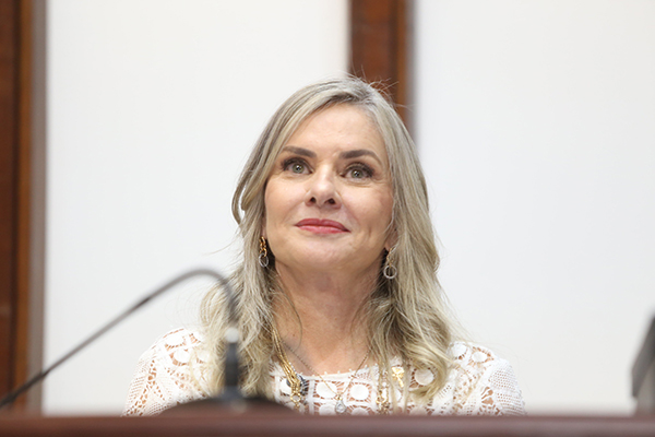 Bancada do PSD sai em defesa de Ivana Bastos