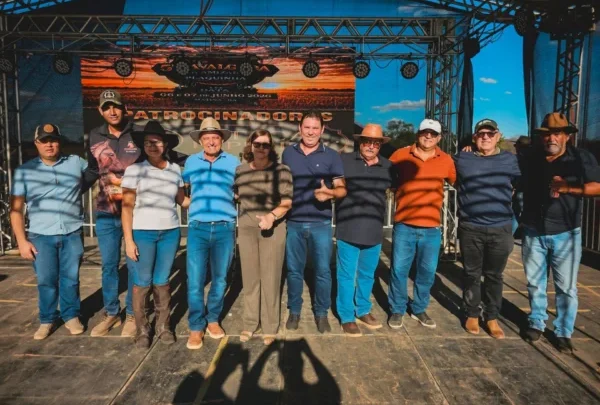 Deputado Charles Fernandes cumpre agenda em Malhada e Matina durante eventos tradicionais da região