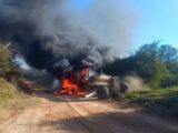 Motoniveladora pega fogo durante serviço em comunidade rural de Brumado