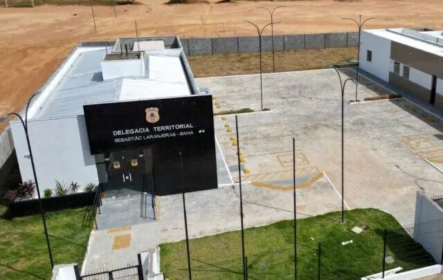 Criminosos invadem casa e furtam joias, dinheiro e alimentos em Sebastião Laranjeiras