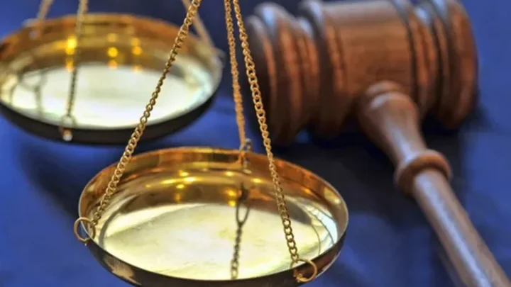 Homem é indenizado em R$ 30 mil após registrar filho de ex-namorada e descobrir que não era o pai