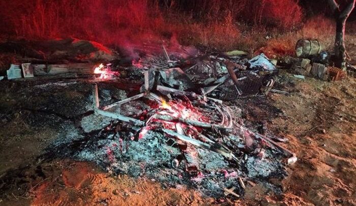 Homem incendeia móveis dentro de casa na zona rural de Pindaí