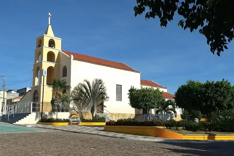 Mulher é condenada a 30 anos de prisão por estuprar e produzir conteúdo de abuso sexual de adolescente e filha de 1 ano na Bahia