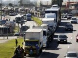 Caminhoneiros ameaçam greve nacional por atraso na votação da MP do Frete Caminhoneiros ameaçam greve nacional por atraso na votação da MP do Frete