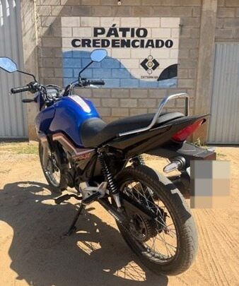 Motocicleta com restrição judicial é apreendida pela PM em Guanambi
