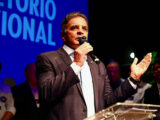 Aécio decide não se candidatar após 40 anos em mandatos eletivos