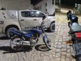 Ação do 17º BPM recupera moto furtada em Candiba e apreende outra com adulteração em Guanambi Ação do 17º BPM recupera moto furtada em Candiba e apreende outra com adulteração em Guanambi