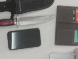 Jovem se tranca em comércio para escapar de ex-namorado armado com faca em Guanambi Jovem se tranca em comércio para escapar de ex-namorado armado com faca em Guanambi