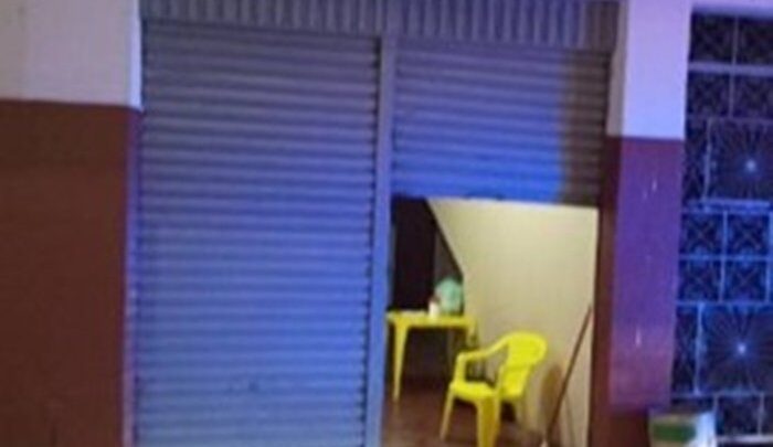 Homem ameaça esfaquear ex-companheira e tenta invadir comércio em Guanambi