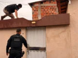 Seis pessoas são detidas em operação contra tráfico de drogas em Jequié Seis pessoas são detidas em operação contra tráfico de drogas em Jequié