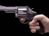 Homem simula estar armado e rouba posto de combustíveis em Guanambi Homem simula estar armado e rouba posto de combustíveis em Guanambi