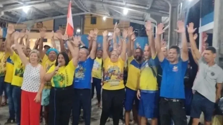 Funcionários dos Correios entram em greve por tempo indeterminado