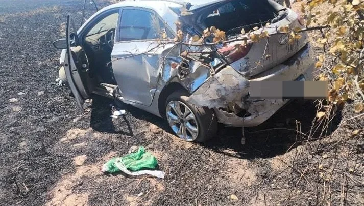 Mulher fica ferida após capotar carro na BR‑030, em Palmas de Monte Alto