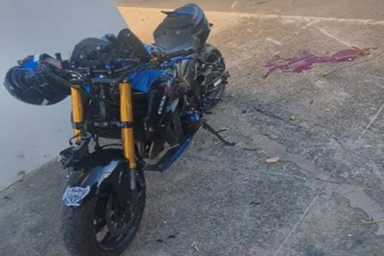 Motociclista é socorrido após perder o controle e colidir com árvore em Guanambi