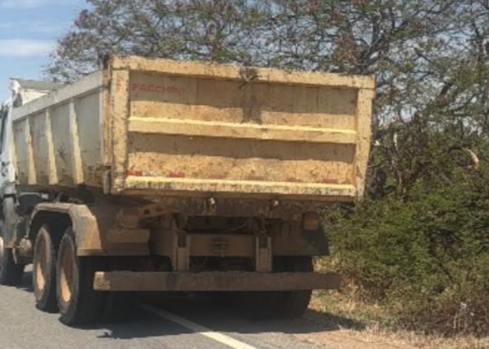 Idoso é atingido por caçamba após tentar atravessar rodovia BR-030 no trecho entre Palmas de Monte Alto e Guanambi