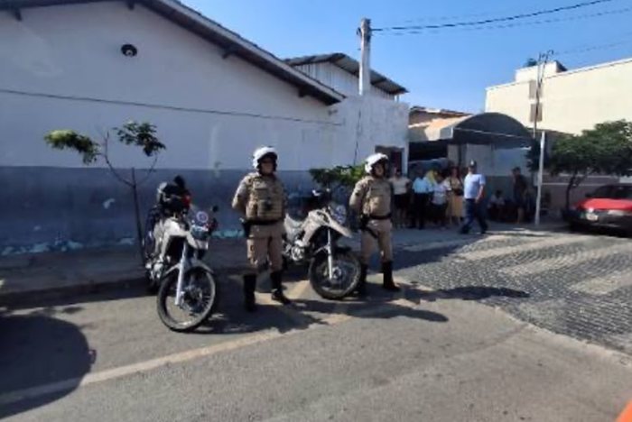 Homem é suspeito de ameaçar eleitores com facão próximo a local de votação em Guanambi