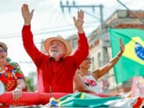 Lula conquista virada inédita em disputa presidencial e se reelege para 4º mandato