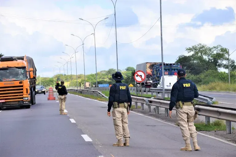 PRF reforça operação nas rodovias para as eleições deste domingo