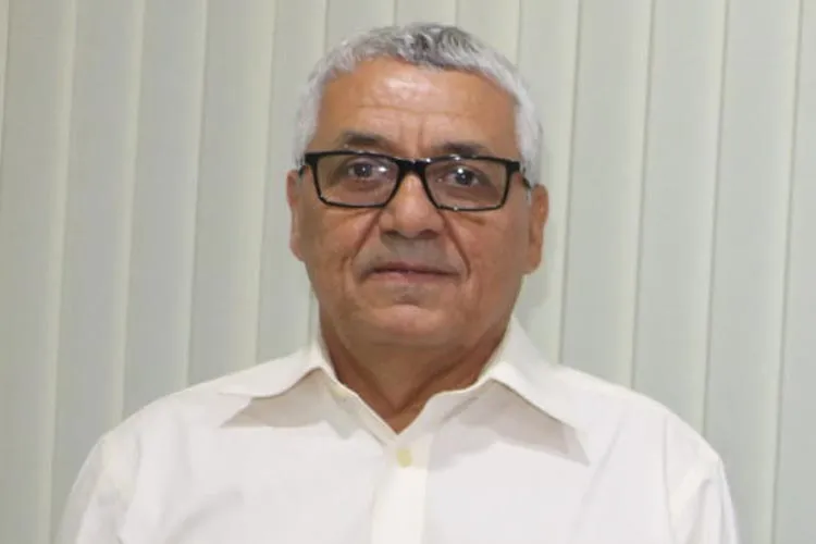 Prefeito de Caetité é multado pela acumulação irregular de cargo por servidores